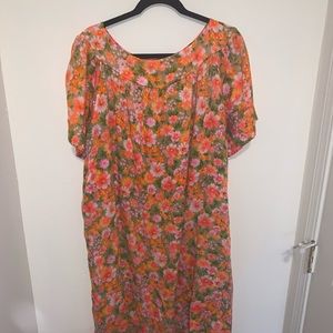 Vintage floral 70s house dress